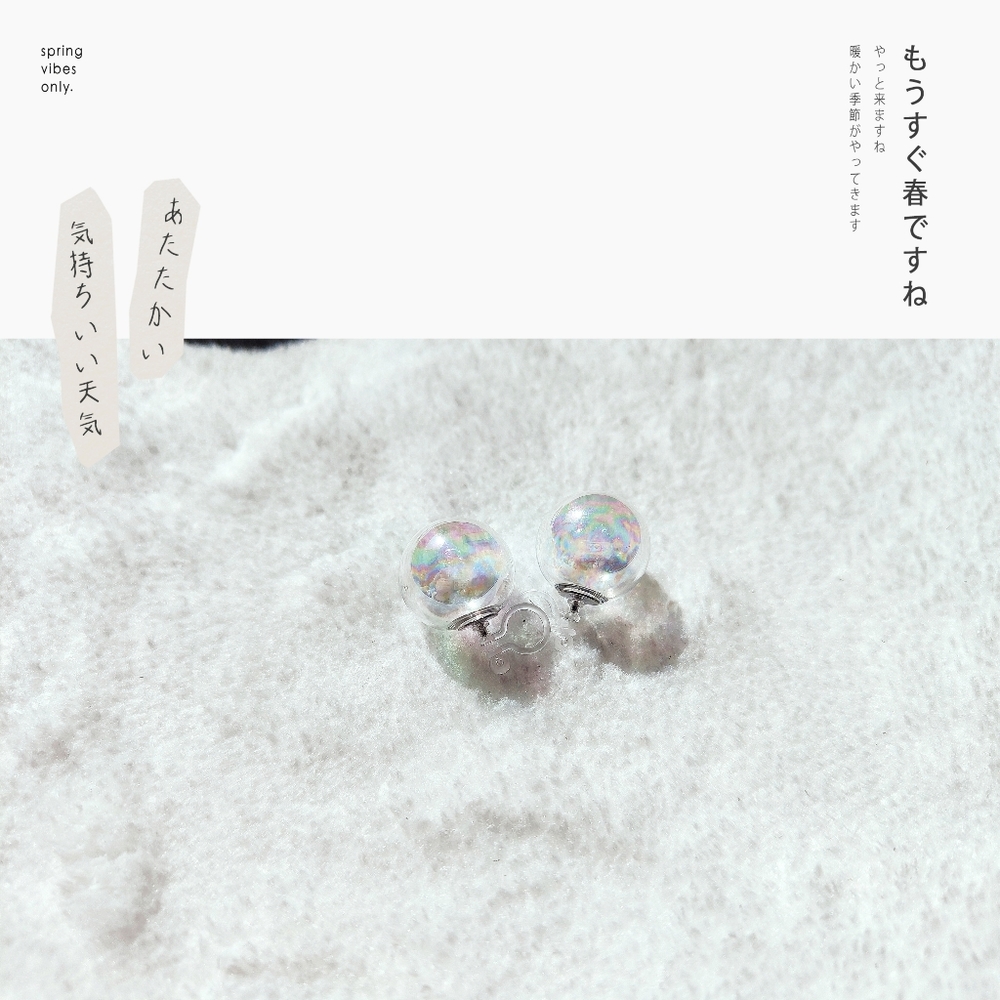 Soap bubble like earings with clip